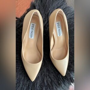 Steve Madden Women's Tan Heels